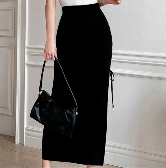 Women's Solid Color Simple Casual Tied Waist Split Hem Knitted Skirt - Picture 2 of 4